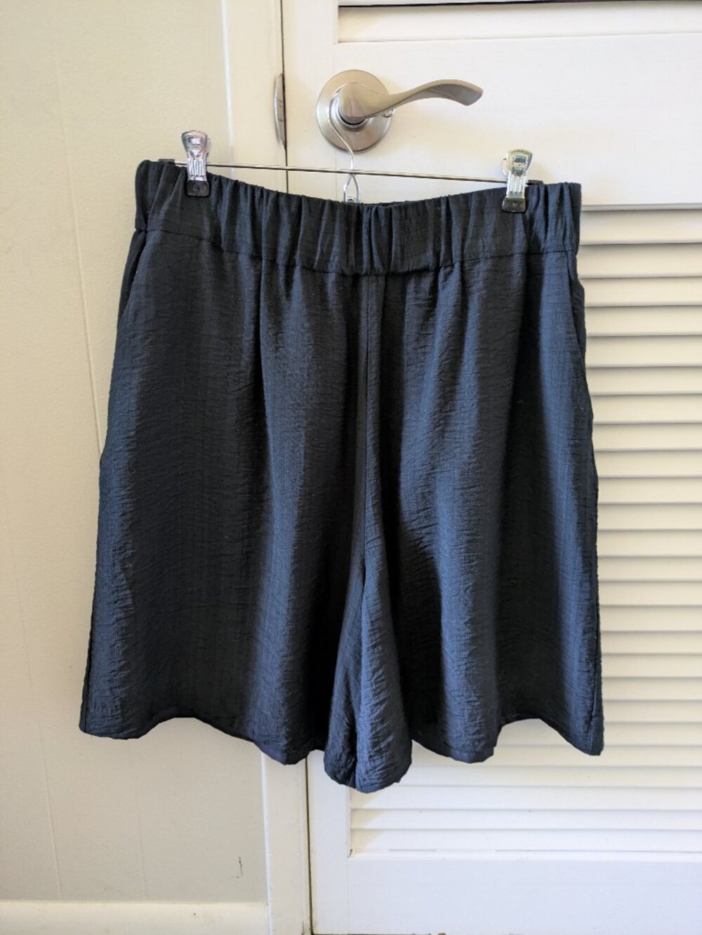 Wray NYC Sophie Short in Black, Size L